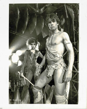 Staying Alive 8 X 10 Still John Travolta And Sylvester Stallone (3)