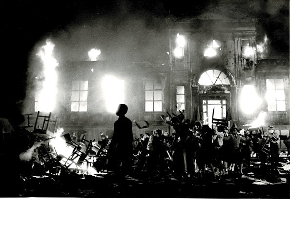 Pink Floyd The Wall 8 X 10 Still (21) Pink Floyd The Wall 8 X 10 Still (21)